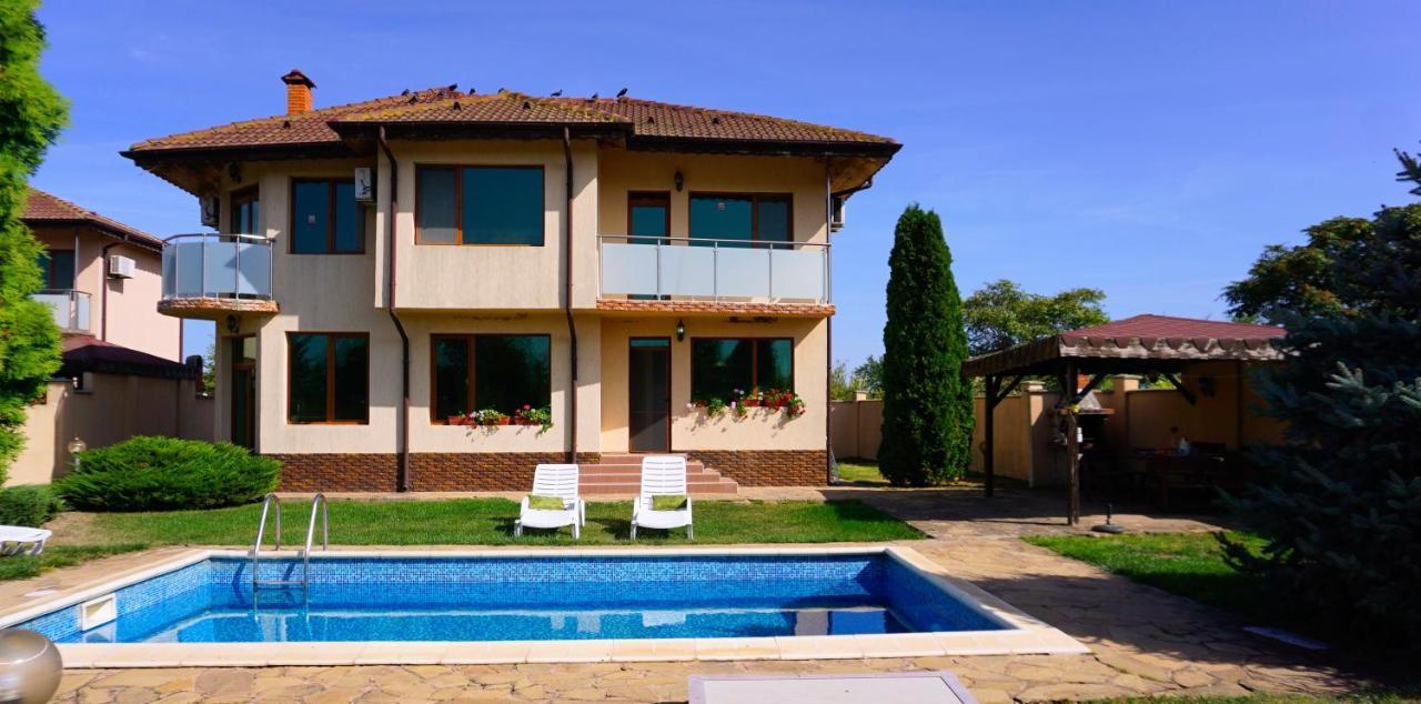 Вила Ваня - Villa Vania Bŭlgarevo Dış mekan fotoğraf