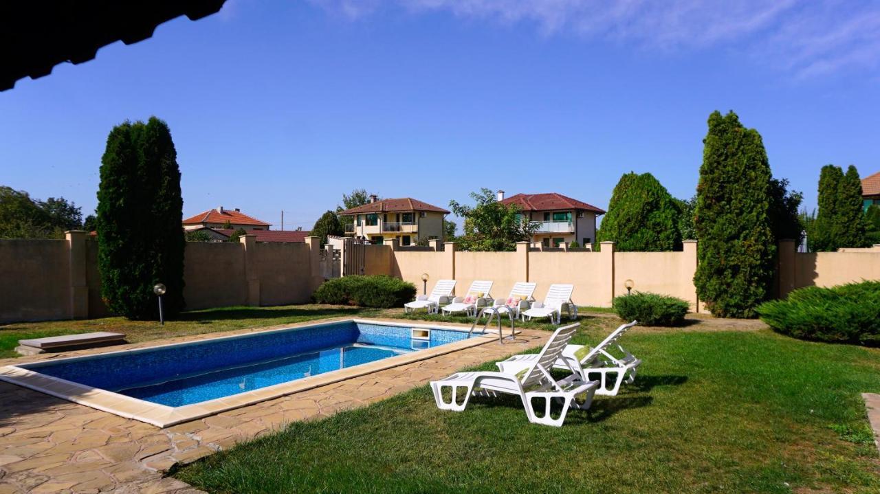 Вила Ваня - Villa Vania Bŭlgarevo Dış mekan fotoğraf